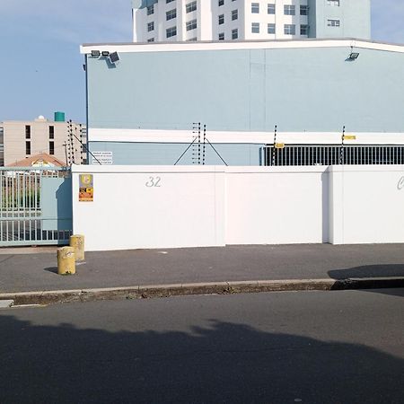 Beach Front Property Strand Luaran gambar